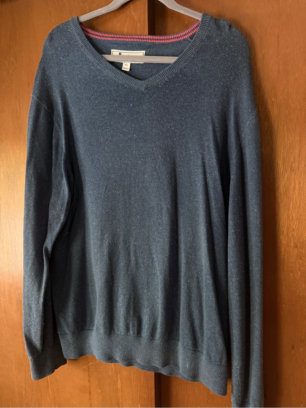 Boden V-Neck Sweater in Dark Navy